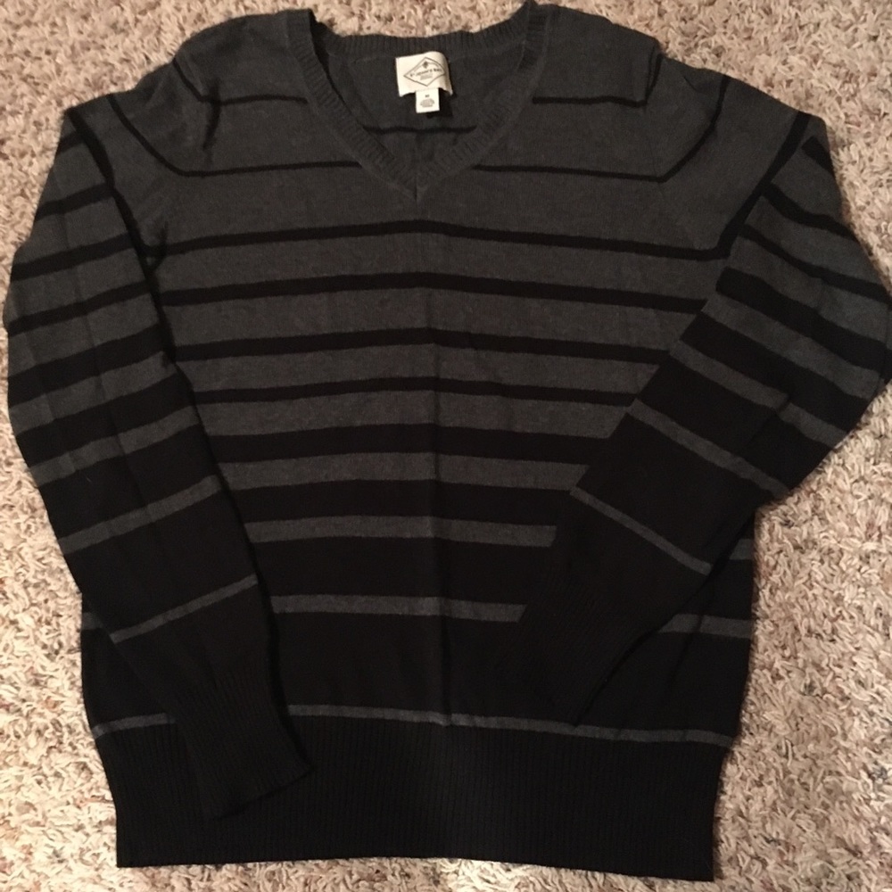 St John’s Bay grey and black sweater, NWOT